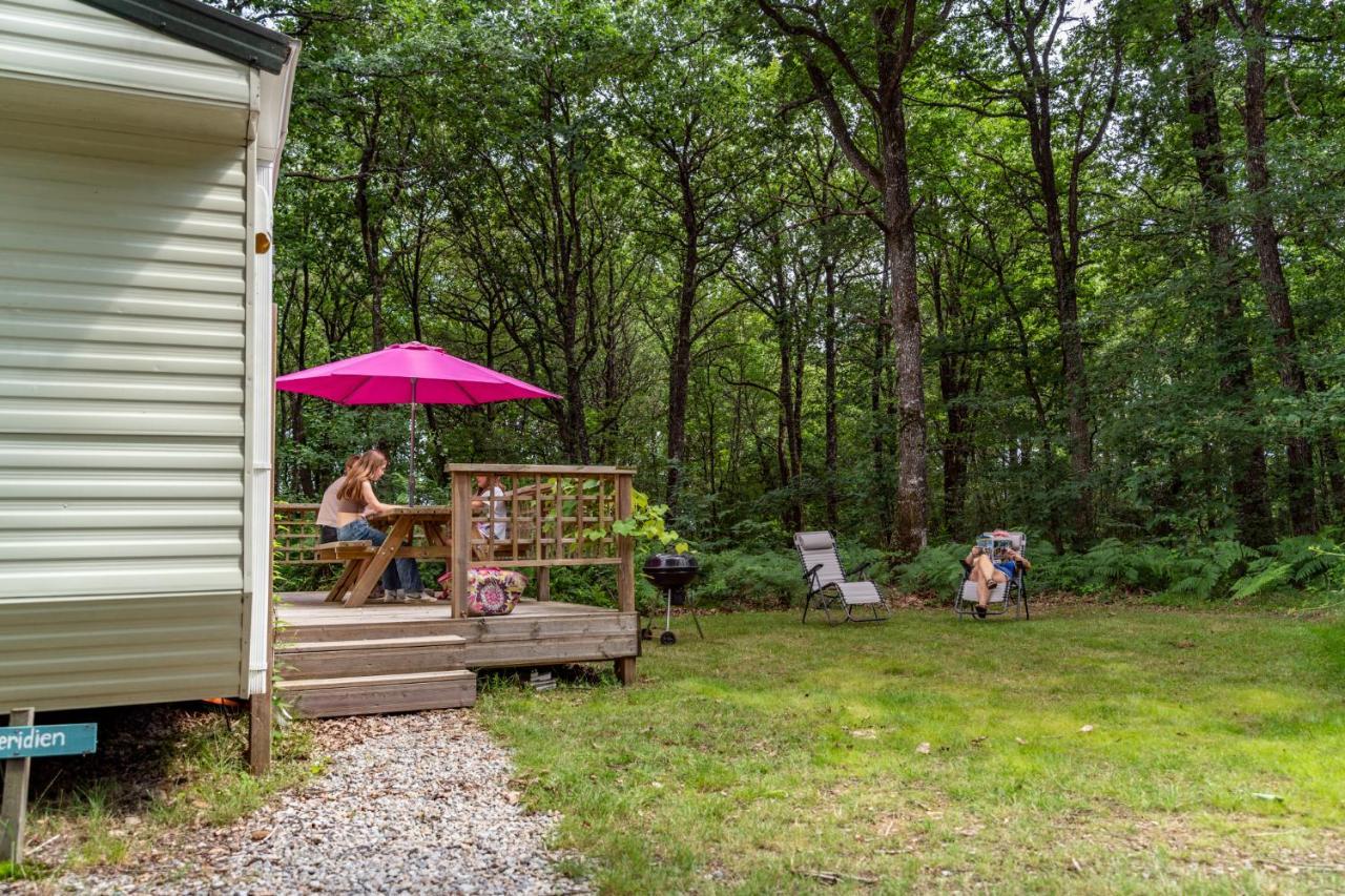 Camping Bois De St Hilaire Chalandray Ngoại thất bức ảnh